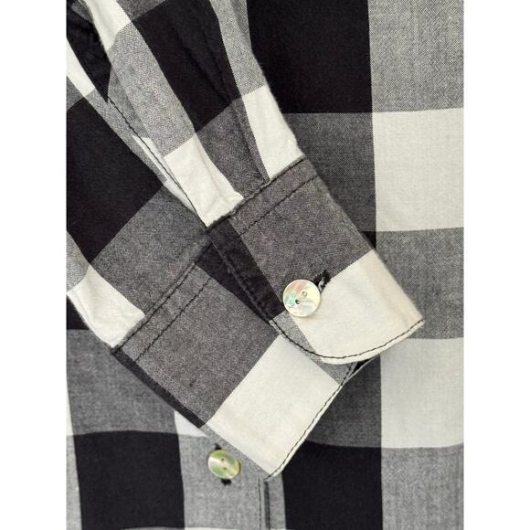 Fox Croft by Nordstrom, B& W buffalo checkered pattern button down shirt - Picture 2 of 7